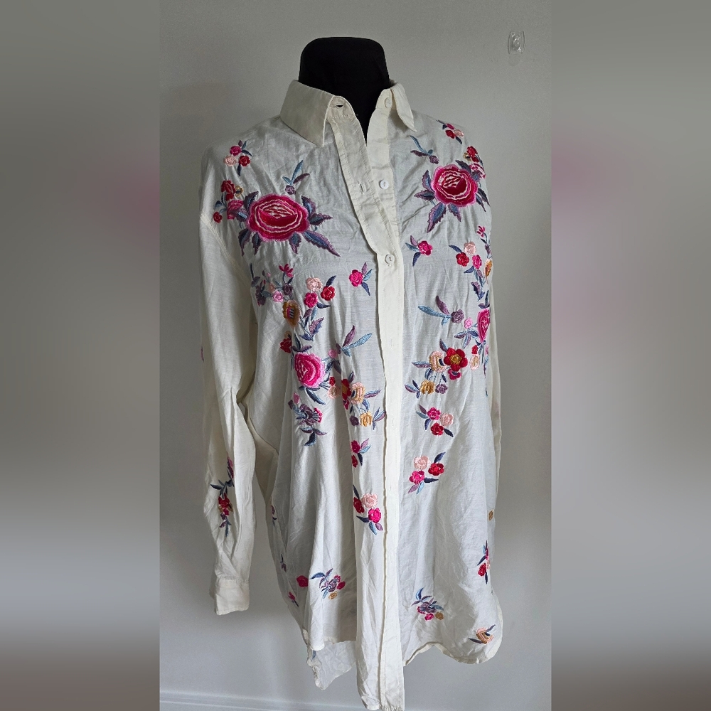 Zara Long Cream Button Down Shirt With Floral Embroidery XS